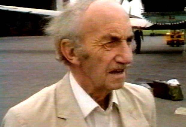 Le Dr Atkinson, scientifique néo-zélandais en mission à Moruroa (1983).